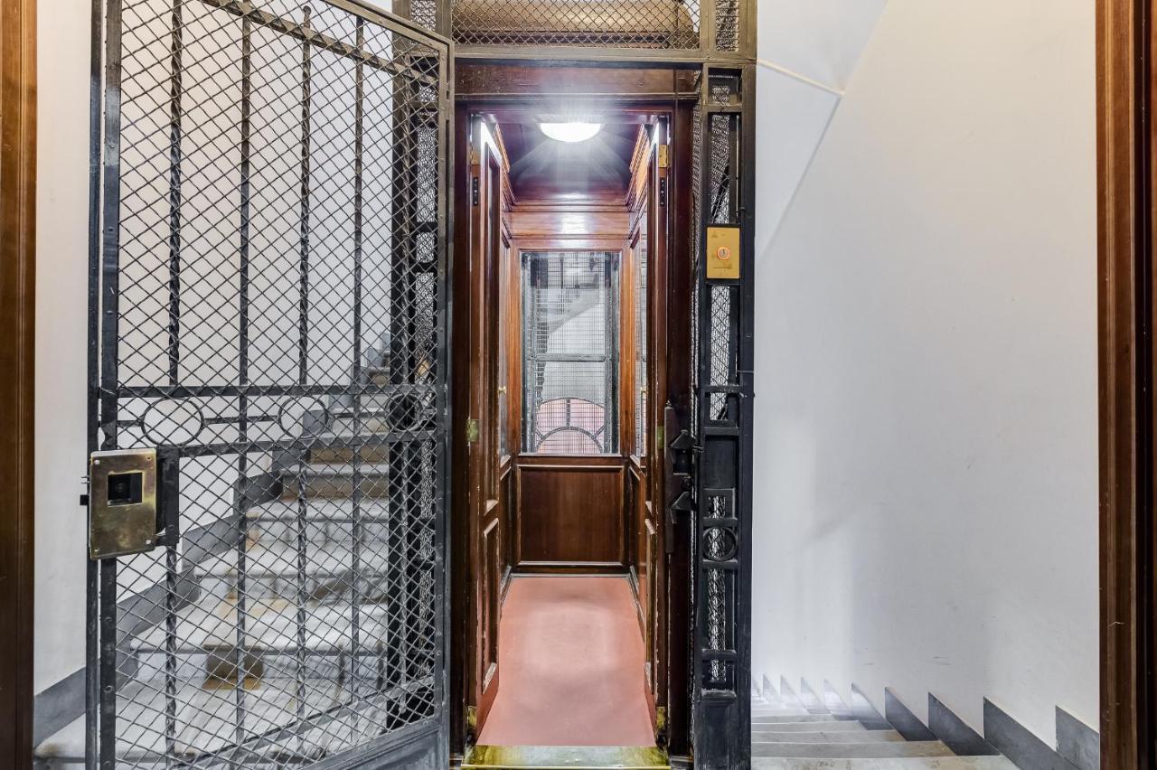 Crystal Trevi Fountain - Romedreamhome Bagian luar foto