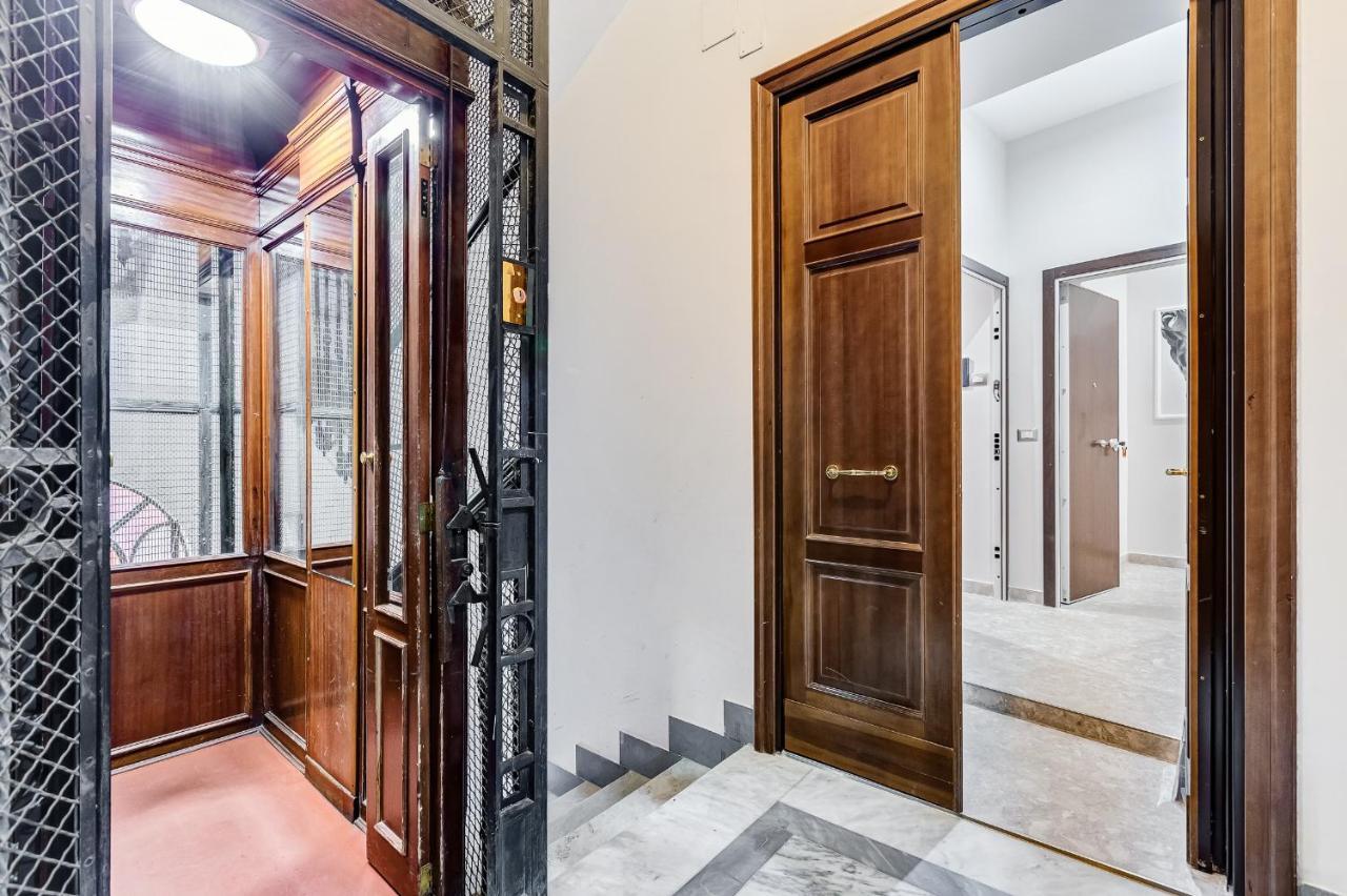 Crystal Trevi Fountain - Romedreamhome Bagian luar foto